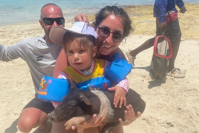 4hr Private Tour Island Hop Snorkel w/ Turtles & Sip Bahama Mamas - Crew service and the feel on board