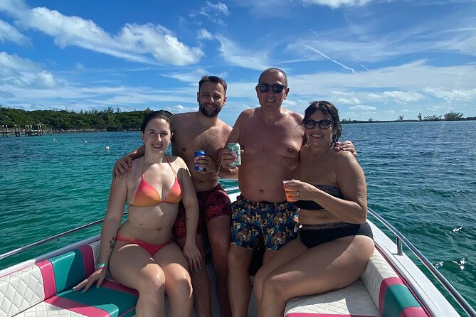 5 Hours Pigs and Turtles with Beach Stop in Bahamas - Who should book this experience?