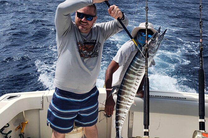 8 hours 34ft Day Dream Private Charter in Nassau - Eight hours is useful, but route planning matters