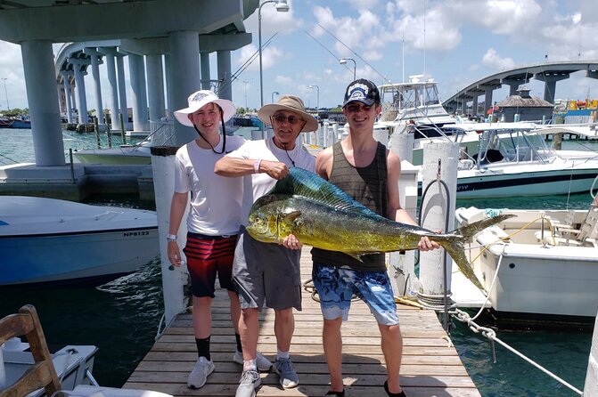 8 hours 38ft Reel Dreams Private Charter Nassau - What kind of Nassau day is this?