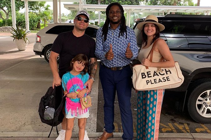 Airport-Atlantis Paradise Island Private Roundtrip Transportation - Vehicle comfort, Wi-Fi, and useful extras