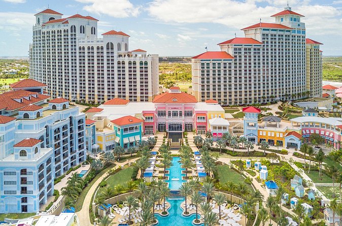 Airport Transfer to Grand Hyatt, Rosewood, SLS Bahamar - Why the private format matters