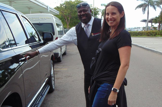 Bahamas Airport Transportation w/Free Grocery Stop-1 Way Private - Timing, delays, and the one-way rule
