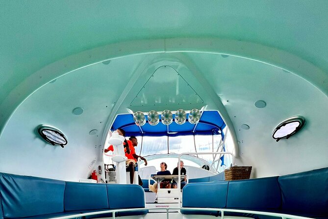 Bahamas on a Semi Submersive Glass Bottom Boat - History, island facts, and a taste of Bahamian culture
