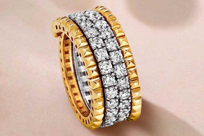 Champagne and Diamond Shopping Experience in Downtown, Bahamas - Is the $25 price good value?