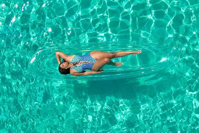 Clear kayak photoshoot Nassau Bahamas. - What happens during the clear kayak session