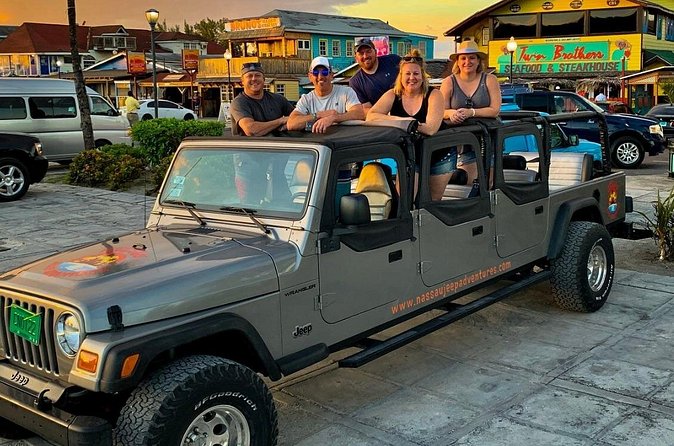 Funky Jeep Adventure in Nassau - Queen’s Staircase and the old forts