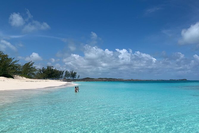 Half-Day Guided Boat Tour of Nassau Harbour and Rose Island - Lunch, drinks, and what the price covers