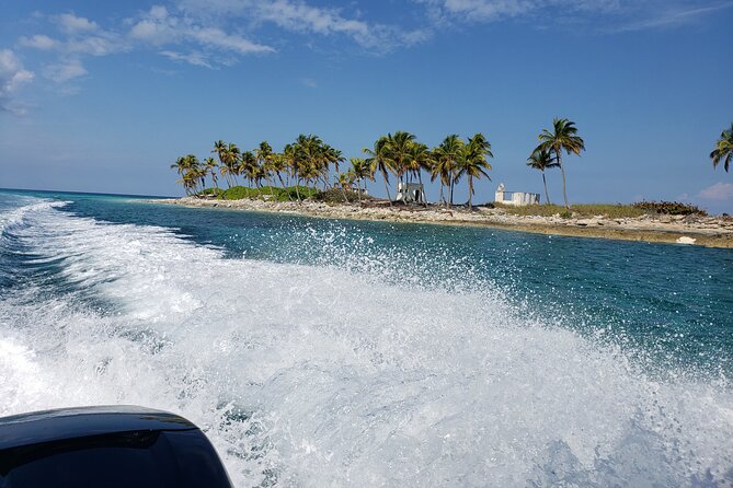 Half-Day Guided Boat Tour of Nassau Harbour and Rose Island - The crew can shape the whole day