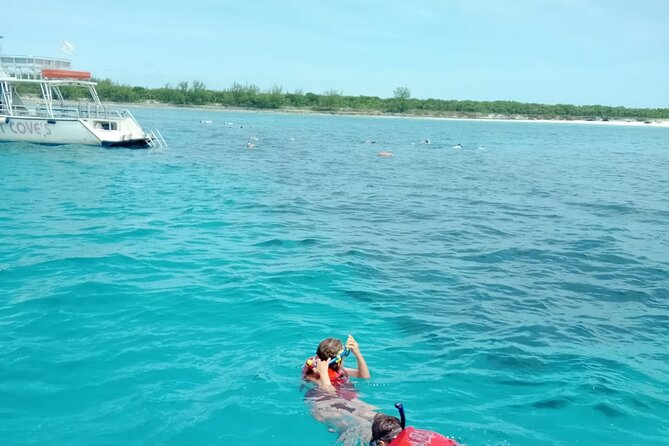 Nas: 3 islands Tour ,snorkel, Turtles, pigs and lunch - Price, value, and the rough edges