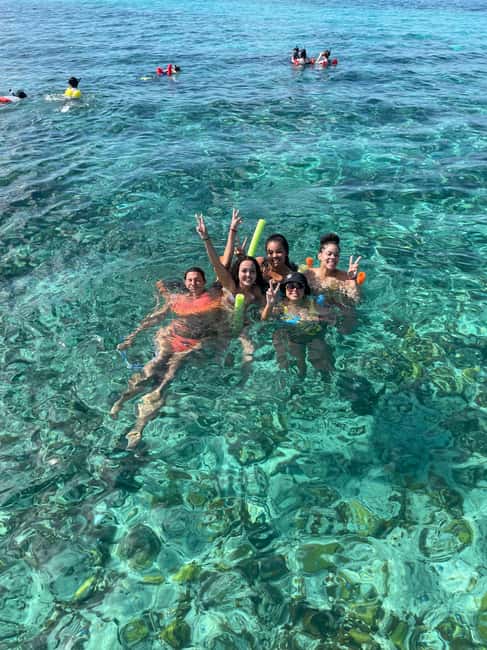 Nassau: 3 Islands Boat w/ Swimming Pigs, Snorkeling & Turtle - Key points at a glance