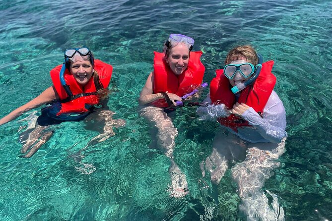 Nassau: 3 islands Pigs,Turtles,Snorkel & Beach Club with lunch - Lunch, drinks, and the value of the $175 price