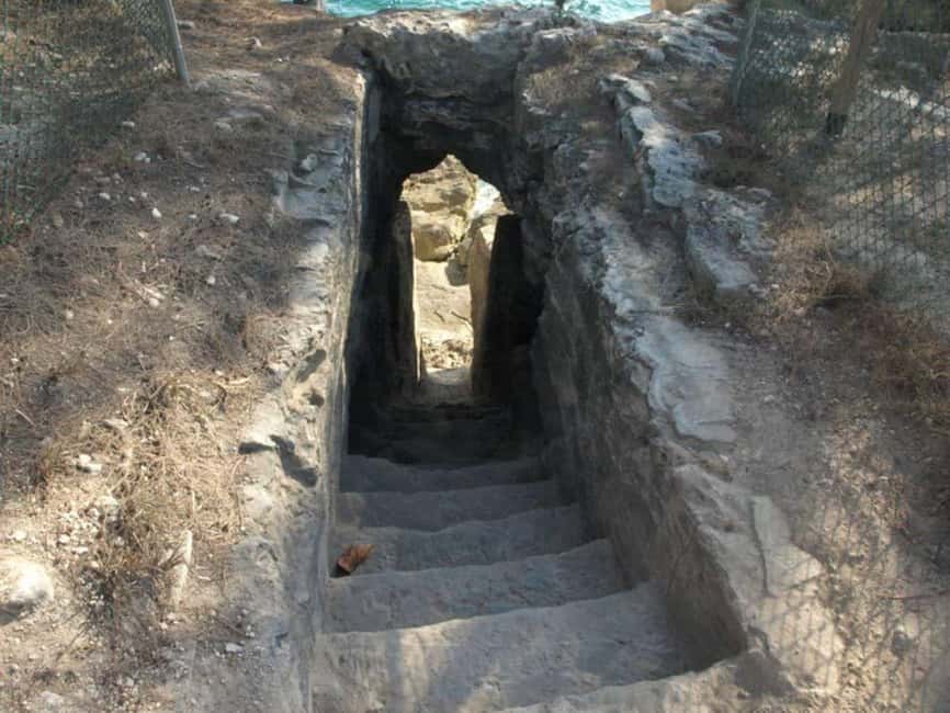 Nassau: ATV Guided Tour - The Queen’s Staircase and Water Tower