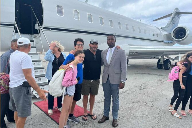 Nassau, Bahamas Private Airport Transfers - What the airport pickup should look like