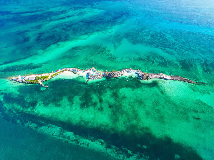 Nassau: Beach Day at SunCay incl. Lunch - Boat Tour - Kayaks, Paddle Boards, and Beach Water Time