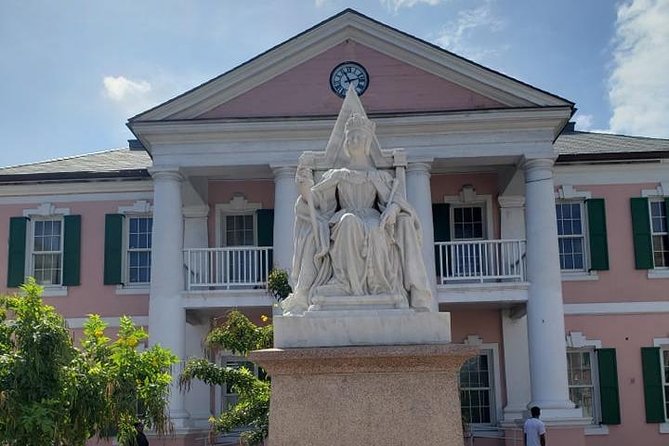 Nassau City Tour: 7 Attractions in the Bahamas - Climbing Queen’s Staircase