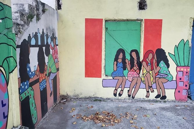 Nassau City Tour: 7 Attractions in the Bahamas - Rum and pina colada at John Watling’s Distillery
