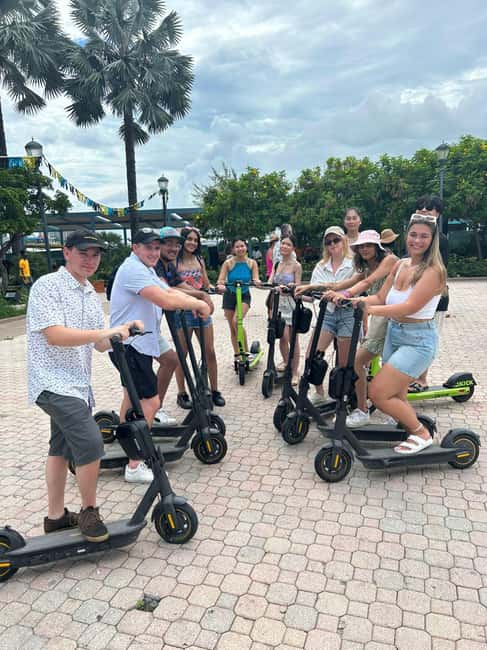 Nassau: E-Scooter Tour with Food Tasting and Local Drinks - Key points to know before you book