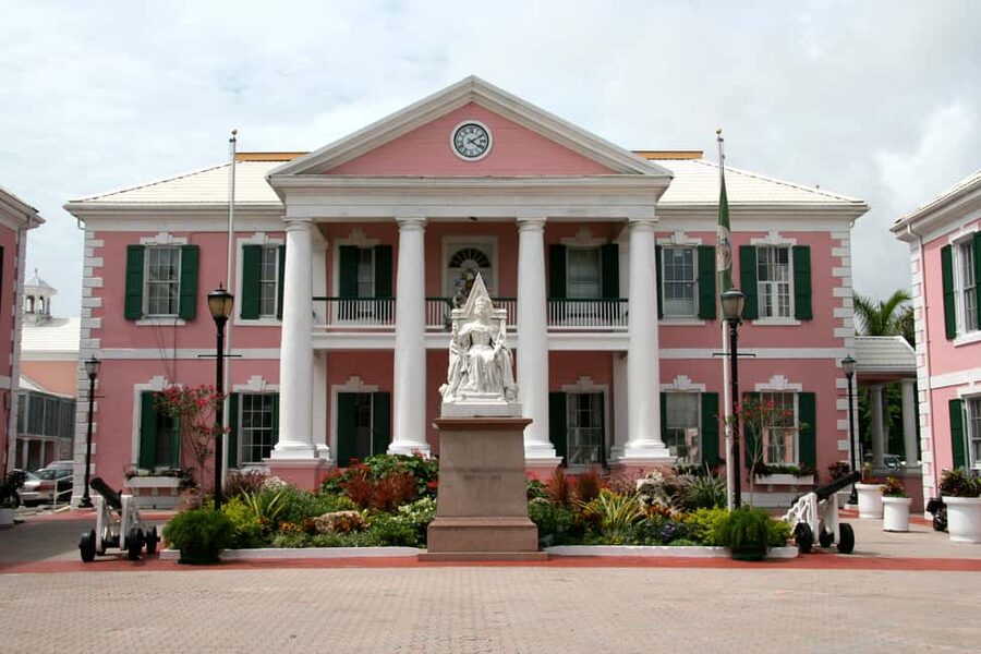 Nassau: E-Scooter Tour with Food Tasting and Local Drinks - Queen’s Staircase earns its 65 steps