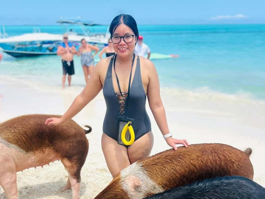 Nassau: Half-Day Swimming Pigs, Reef Snorkel & Beach Club - Meeting the Crew at Montague Beach