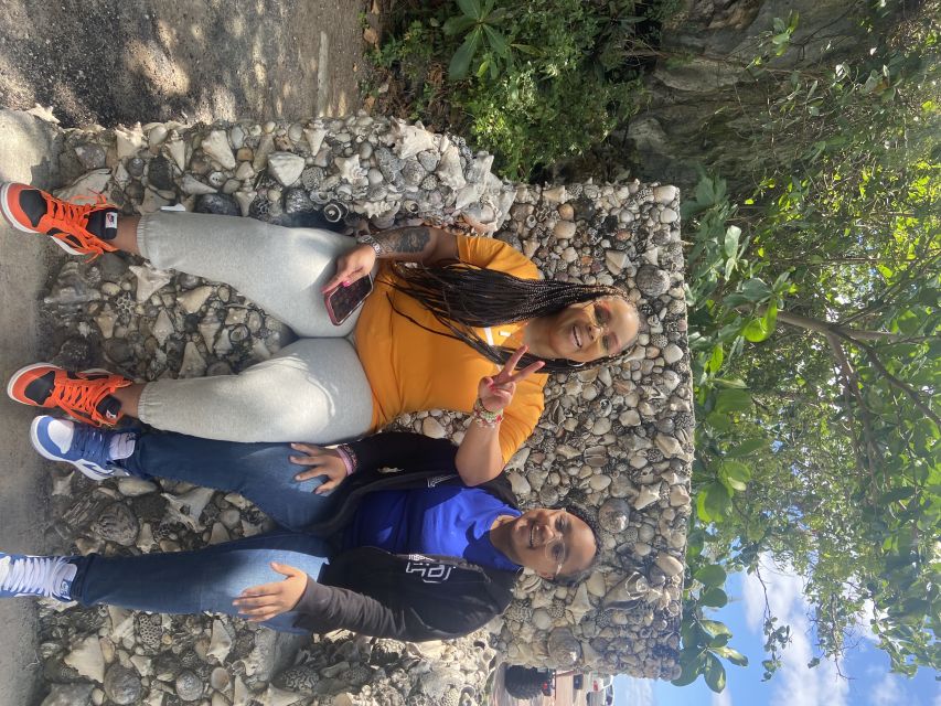 Nassau: Historic City Tour with Drink and Food Tasting - The Queen’s Staircase requires a little effort