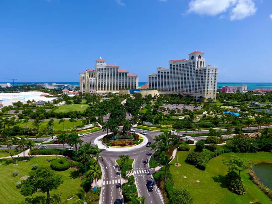 Nassau: Historic City Tour with Drink and Food Tasting - Starting with Nassau’s neighborhoods