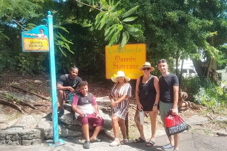 Nassau: Historical & Cultural Walking Tour by KINDWalk - Government House and Nassau’s Civic Center