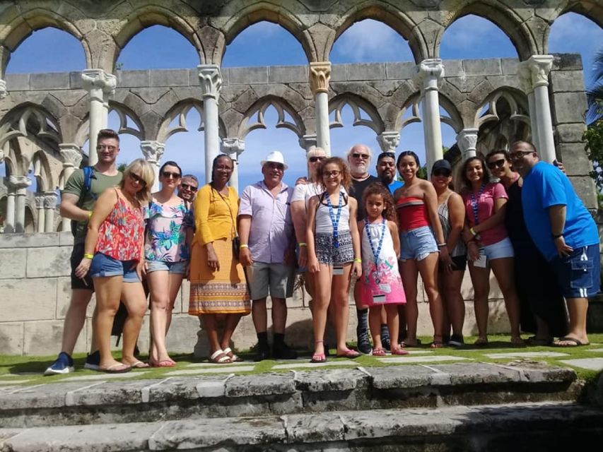 Nassau: Historical Sightseeing Guided Half-Day Tour - What the guides add to the experience