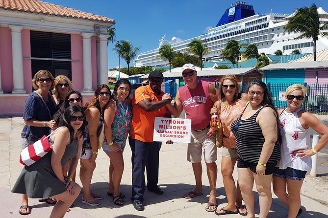 Nassau Island Highlights Sightseeing Tour - Crossing to Paradise Island and Atlantis