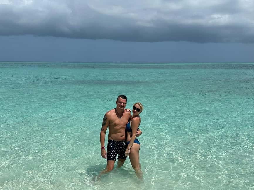 Nassau: Island Hopping Boat Trip with Lunch & Drinks - Lunch, snacks, and drinks on board