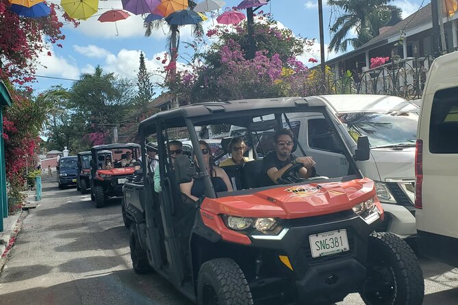 Nassau Narrated Jeep tour with Full Bahamian Lunch and Drink - The Caves of New Providence in a quick 15 minutes