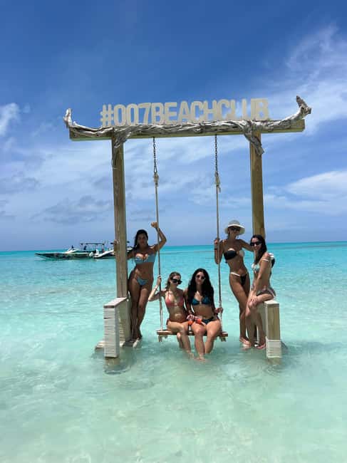Nassau: Pigs, Snorkel, Turtles, Lunch, Private Beach Club - Meeting the pigs at the private beach