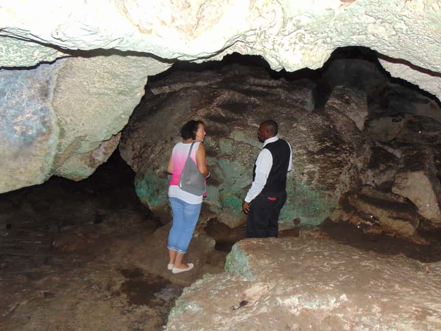 Nassau: Private and Personalized Island Tour - Chocolate, rum cake, and the sweeter side of Nassau