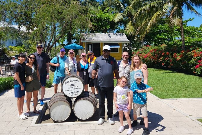 Nassau's Half Day Bus City Tour: Guided Tour with Free Samples - Fort Fincastle, a compact hilltop fort