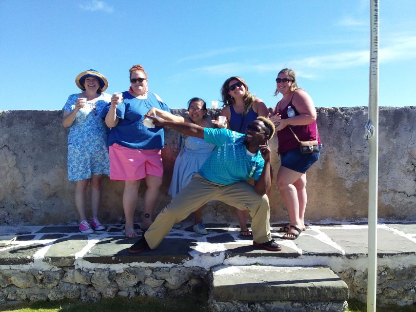 Nassau: Sip, Sample & See, Food & History Bus Tour - Fresh conch at the fish market