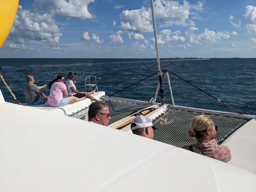 Nassau: Snorkeling, Pig Beach, Swim with Turtles, and Lunch - The second snorkeling stop and turtle expectations