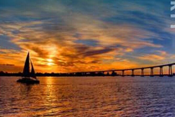 Nassau: Sunset Dinner Cruise - Cocktails, music, and a party atmosphere