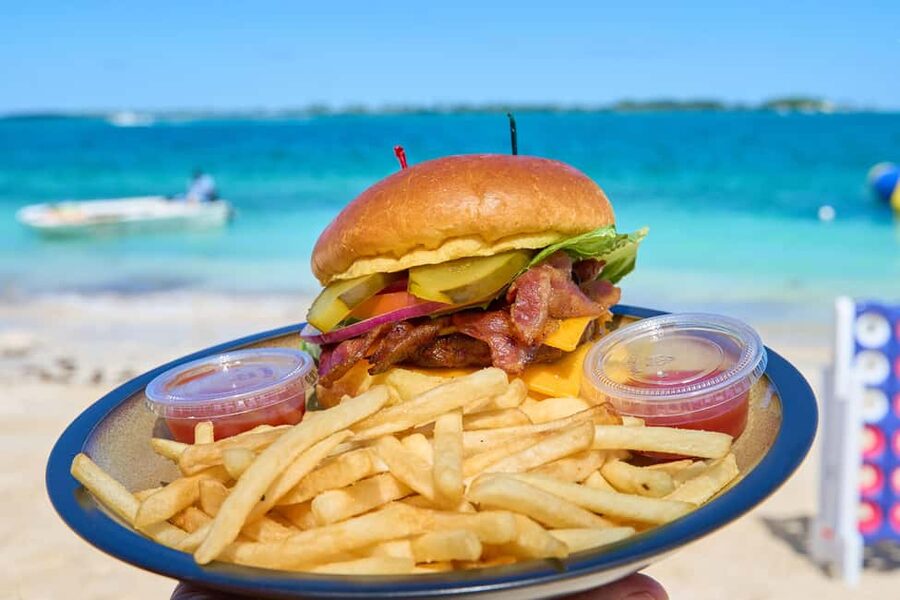 Nassau: Swimming Pigs, Snorkeling, Lunch, & Beach Boat Tour - Crew Service and Safety