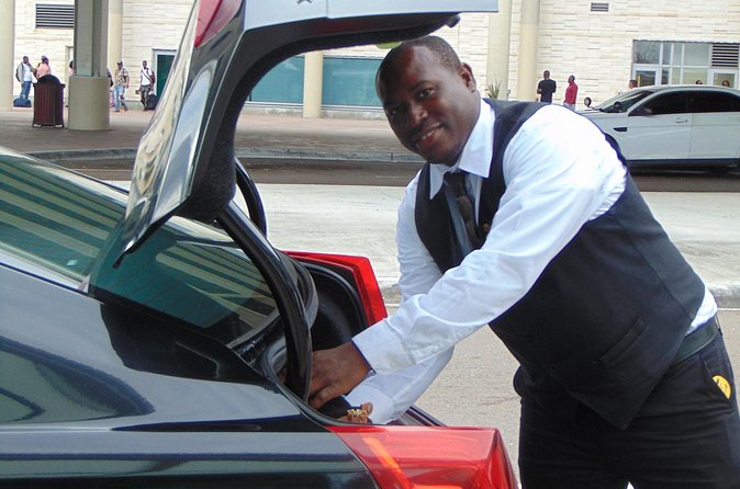 One Way Private Bahamas Airport Transportation with Free Wifi - What the strong feedback gets right