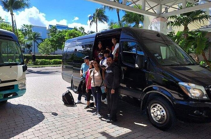 One Way Private Bahamas Airport Transportation with Free Wifi - The service risk you should understand