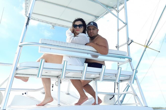 Private Bahamas Half-Day Fishing Tour from New Providence - Rose Island for sand, water, and lunch
