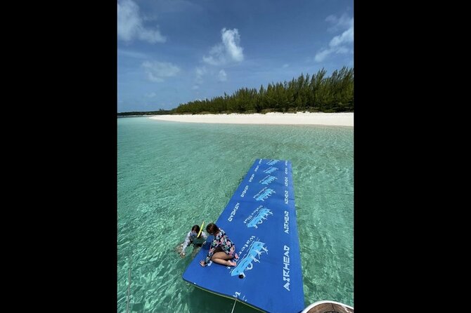 Private Beach Day / 50ft Sun Seeker or 33ft Boat / 1-10 Guests - Lunch, snacks, and an open bar setup