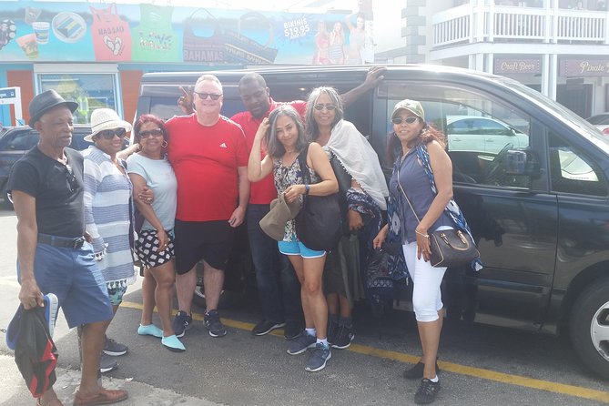 Private City Tour in Bahamas - Shopping stops and the tour’s biggest tradeoff