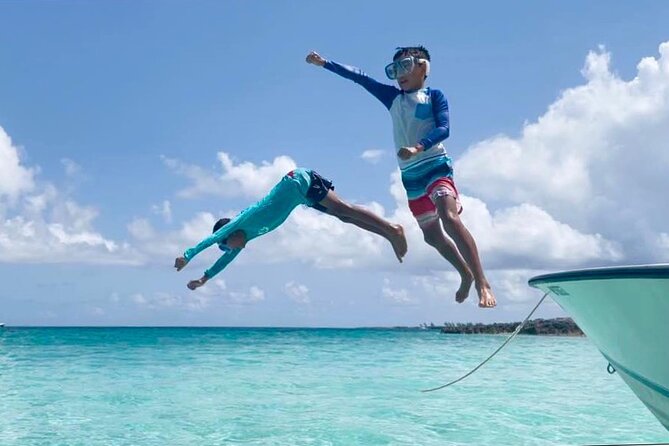 Private Full Day Cruise Tour in Rose Island with Snorkeling - Snorkeling reefs, fish, and the chance to see turtles
