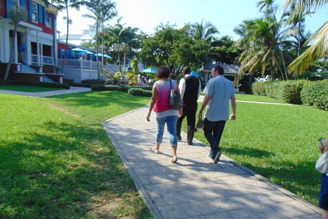 Private Guided Island Tour in Nassau Bahamas -Free Wifi & Drinks - Graycliff Heritage Village, ghost tunnels, chocolate, and cigars