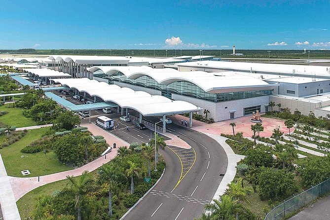 Private Roundtrip Minivan Airport Transfer - The private minivan ride to your hotel