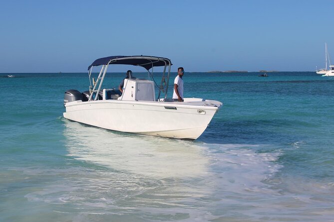 Private speed boat beach and bar hopping visiting Rose island - Who gets the best value from the $850 price