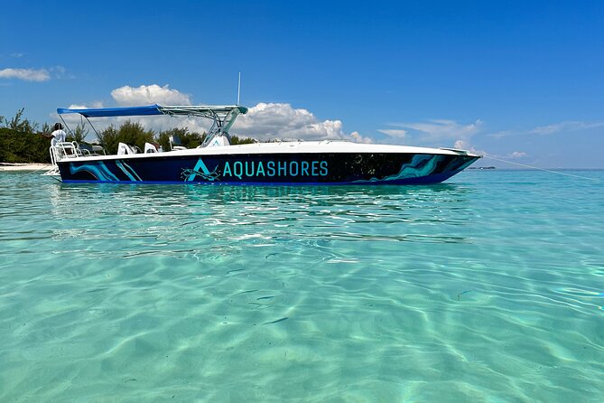 Private Tour 45ft Powerboat to Nearby Islands - Key things to know before booking