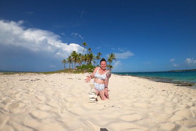Rose Island Adventure: Turtle Swim and Snorkel - Rose Island, beach bar, and free time