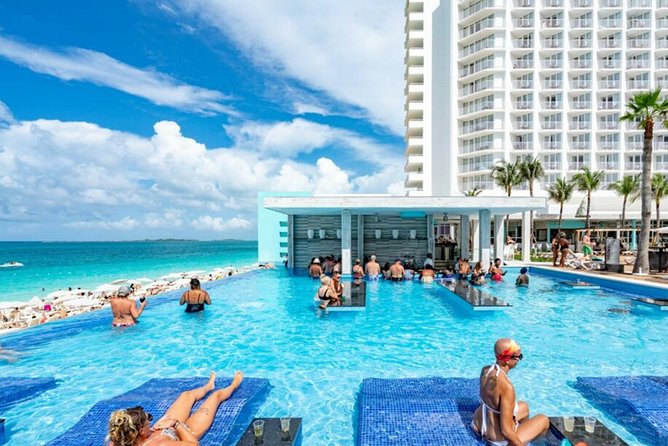Round trip Airport (LPIA) to Atlantis, Comfort Suites, Warrick, Harbourside, RIU - Key details before you book
